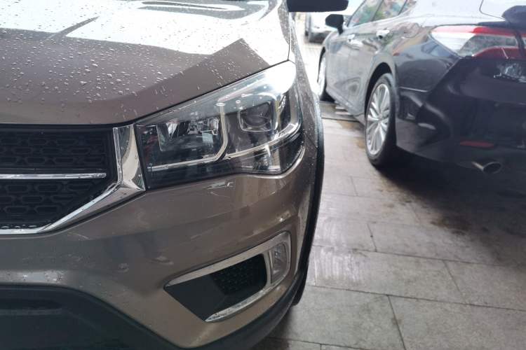 Used Chery Tiggo 3X 2017 1.5L Automatic Fashion Edition Left Front Headlight