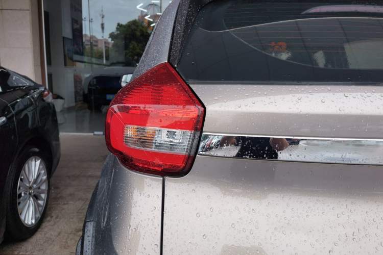 Used Chery Tiggo 3X 2017 1.5L Automatic Fashion Edition Left Rear Taillight