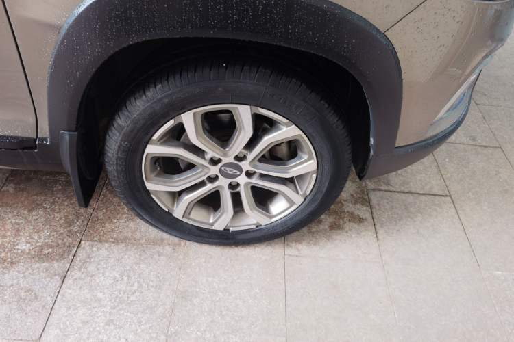 Used Chery Tiggo 3X 2017 1.5L Automatic Fashion Edition Right Front Wheel Hub