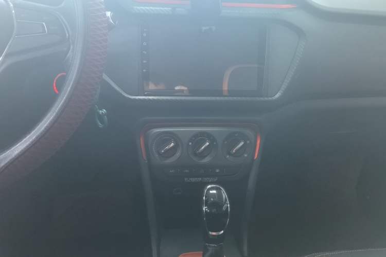 Used Chery Tiggo 3X 2017 1.5L Automatic Urban Leading Edition Audio And AC Panel