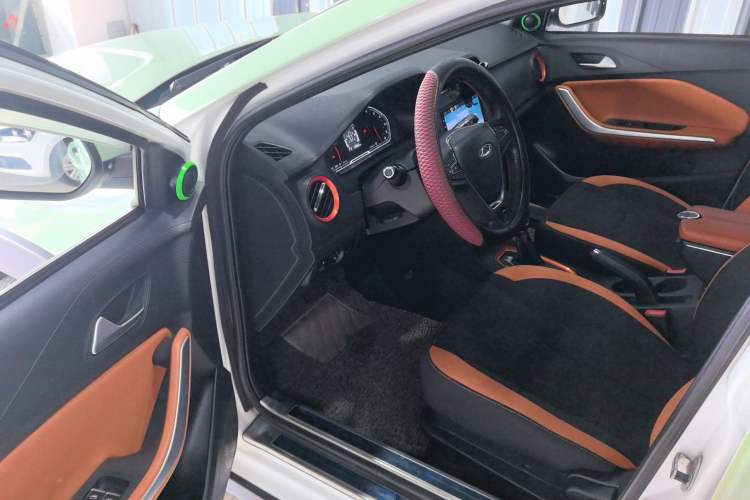 Used Chery Tiggo 3X 2017 1.5L Automatic Urban Leading Edition Driver Seat
