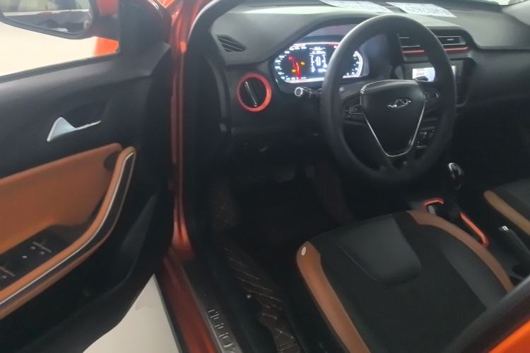 Used Chery Tiggo 3X 2017 1.5L Automatic Fashion Edition Driver Seat