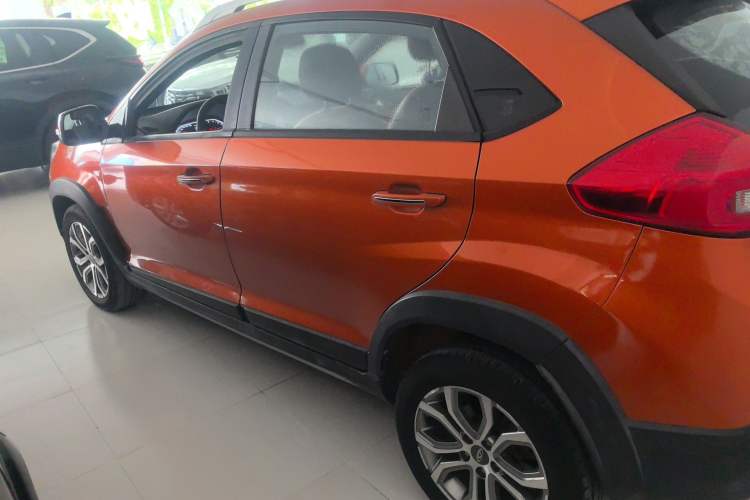 Used Chery Tiggo 3X 2017 1.5L Automatic Fashion Edition Exterior 2