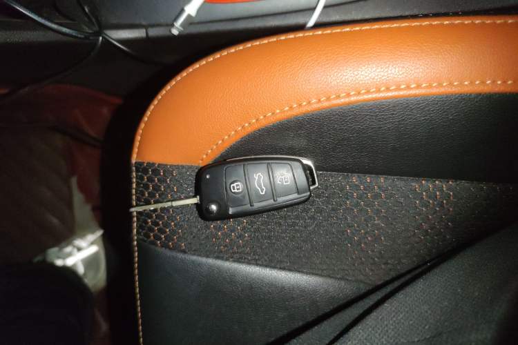 Used Chery Tiggo 3X 2017 1.5L Automatic Fashion Edition Interior 1