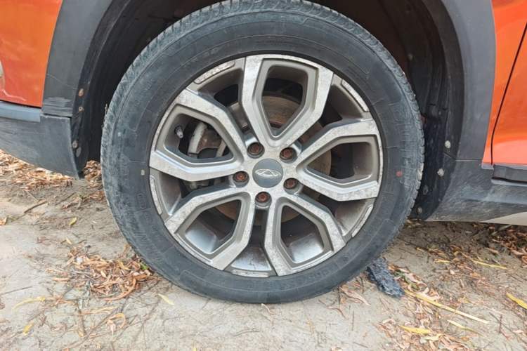 Used Chery Tiggo 3X 2017 1.5L Automatic Fashion Edition Left Front Wheel Hub