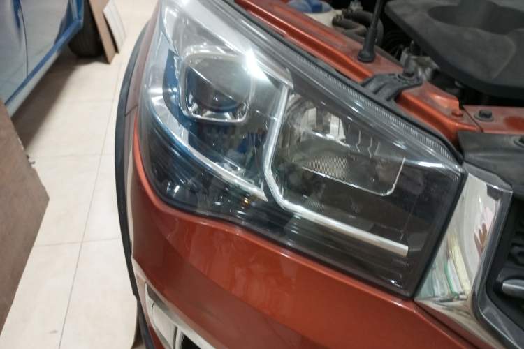 Used Chery Tiggo 3X 2017 1.5L Manual Luxury Edition Right Front Headlight