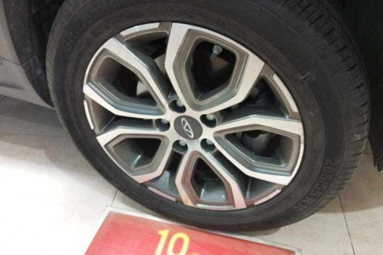 Used Chery Tiggo 3X 2017 1.5L Manual Luxury Edition Right Front Wheel Hub