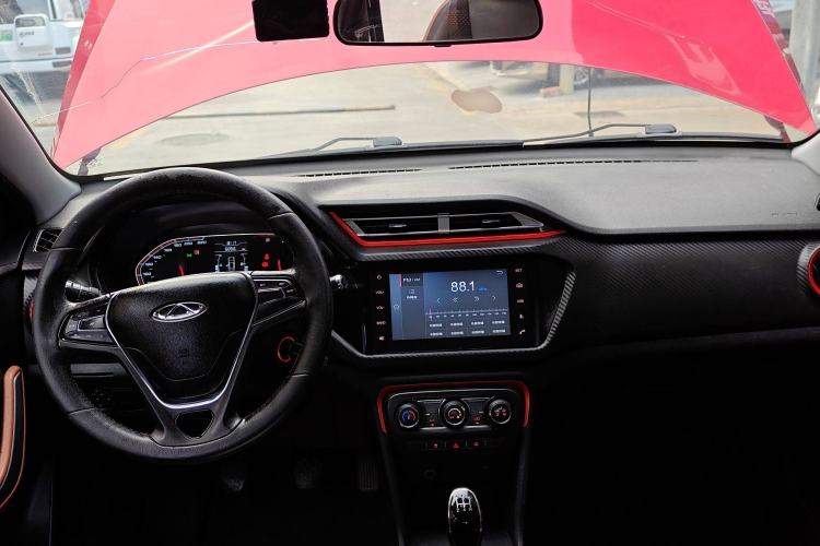Used Chery Tiggo 3X 2017 1.5L Manual Fashion Edition Center Console