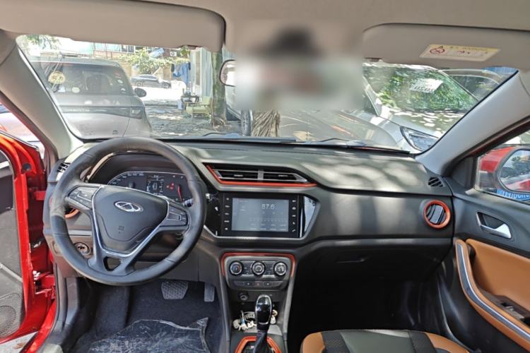 Used Chery Tiggo 3X 2017 1.5L Automatic Fashion Edition Center Console