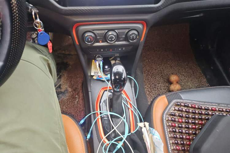 Used Chery Tiggo 3X 2017 1.5L Automatic Luxury Edition Gear Lever