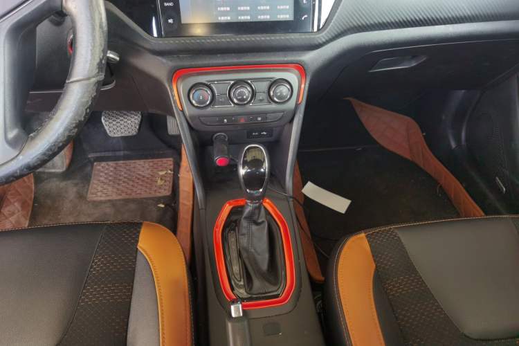 Used Chery Tiggo 3X 2017 1.5L Automatic Fashion Edition Gear Lever