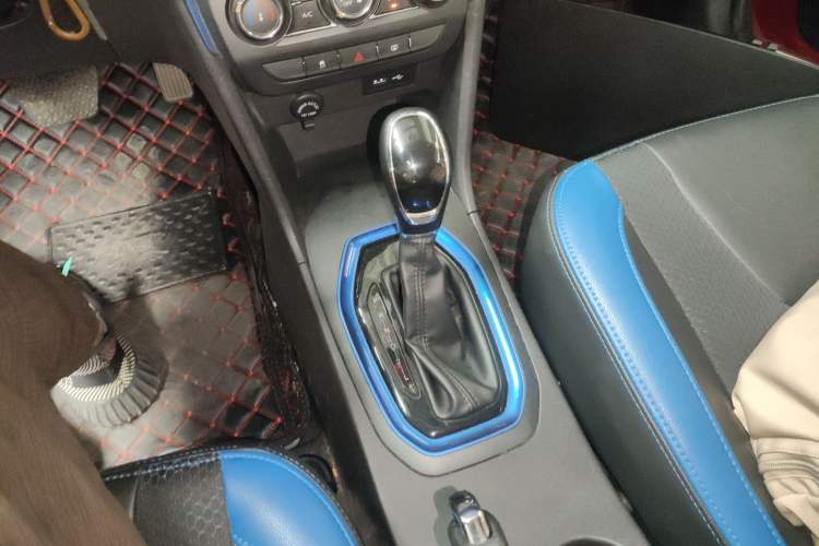 Used Chery Tiggo 3X 2017 1.5L Automatic Luxury Edition Gear Lever