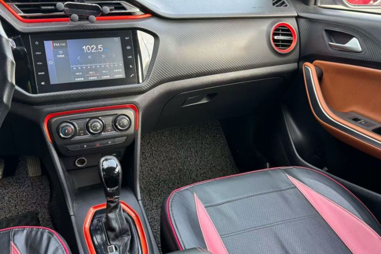 Used Chery Tiggo 3X 2017 1.5L Automatic Fashion Edition Interior 2