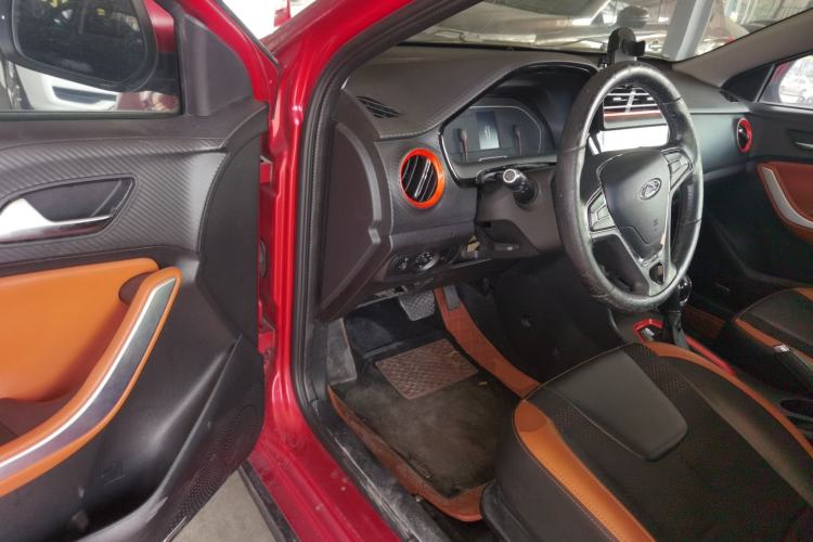 Used Chery Tiggo 3X 2017 1.5L Automatic Fashion Edition Interior 3