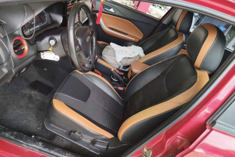 Used Chery Tiggo 3X 2017 1.5L Manual Fashion Edition Interior 4