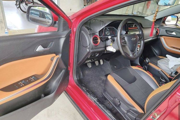 Used Chery Tiggo 3X 2017 1.5L Manual Fashion Edition Interior 5