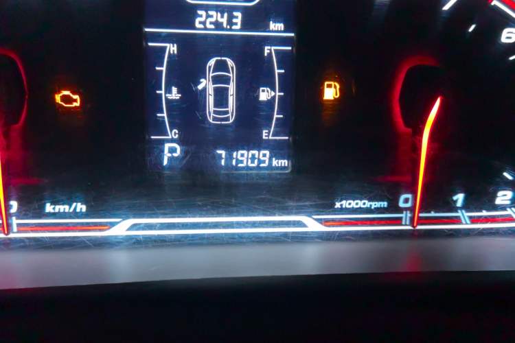 Used Chery Tiggo 3X 2017 1.5L Automatic Comfort Edition Odometer Close Up