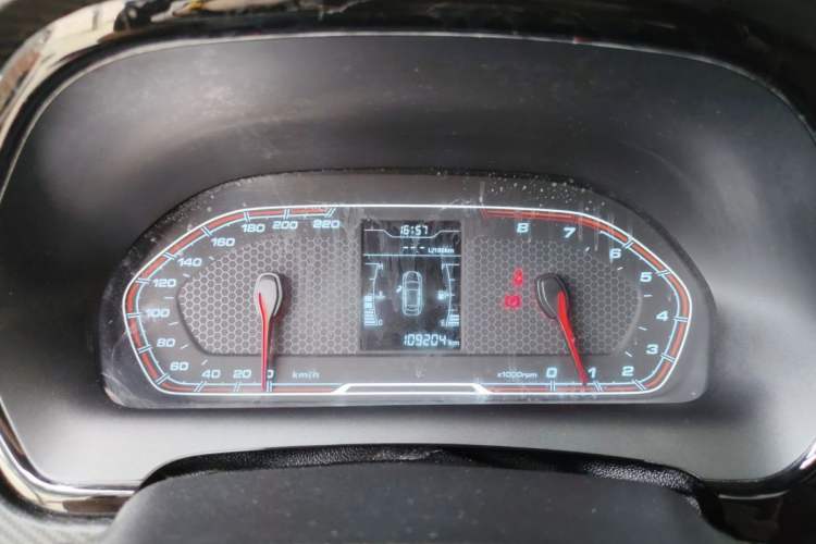 Used Chery Tiggo 3X 2017 1.5L Manual Fashion Edition Odometer Close Up