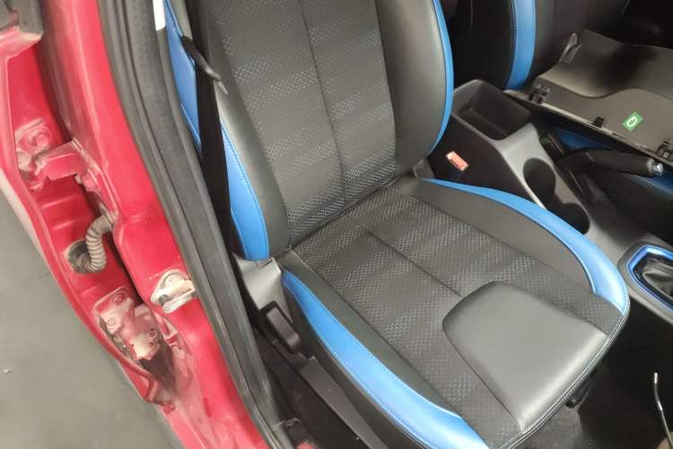 Used Chery Tiggo 3X 2017 1.5L Automatic Luxury Edition Right Front Seat