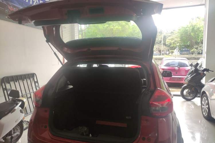 Used Chery Tiggo 3X 2017 1.5L Automatic Fashion Edition Trunk