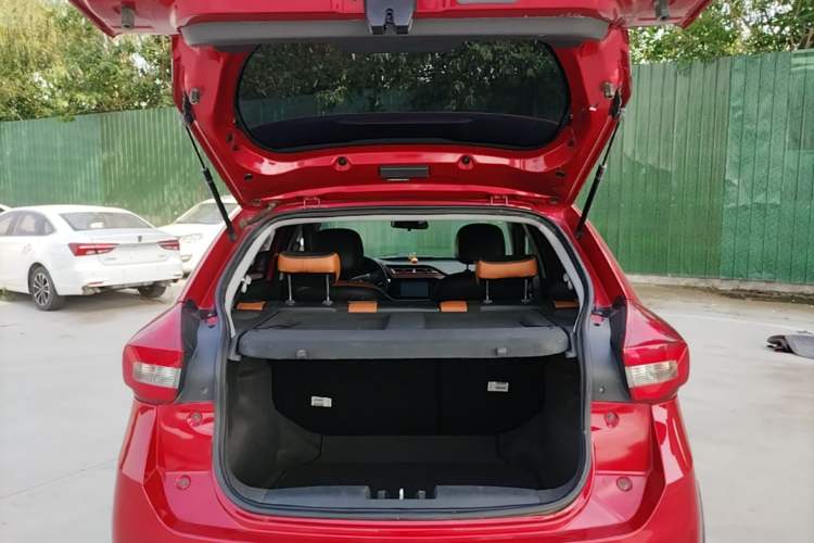 Used Chery Tiggo 3X 2017 1.5L Automatic Fashion Edition Trunk