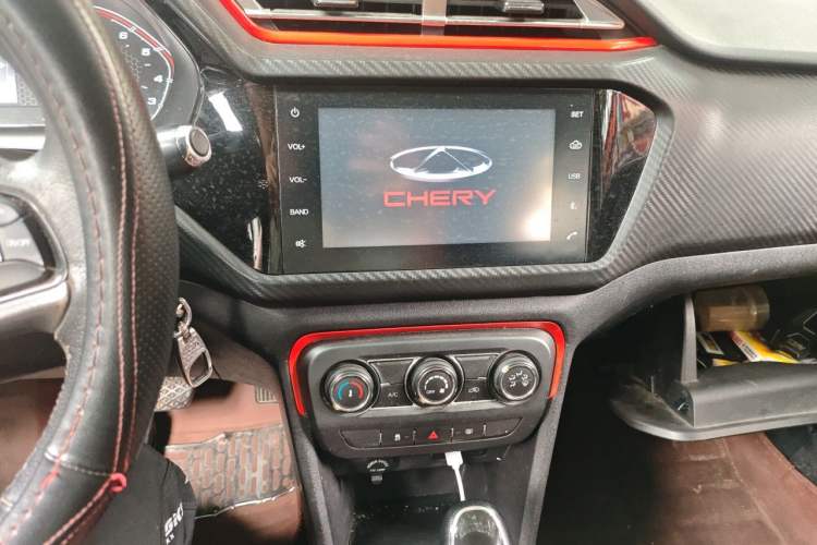Used Chery Tiggo 3X 2017 1.5L Automatic Fashion Edition Audio And AC Panel