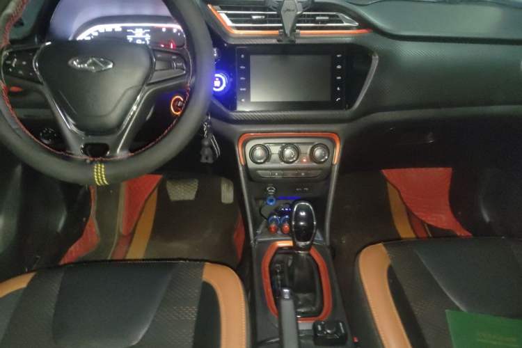 Used Chery Tiggo 3X 2017 1.5L Automatic Luxury Edition Audio And AC Panel