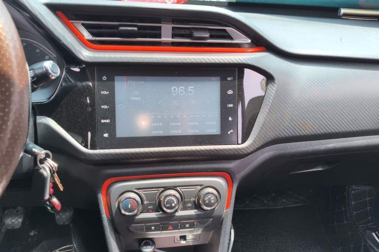 Used Chery Tiggo 3X 2017 1.5L Manual Fashion Edition Audio And AC Panel