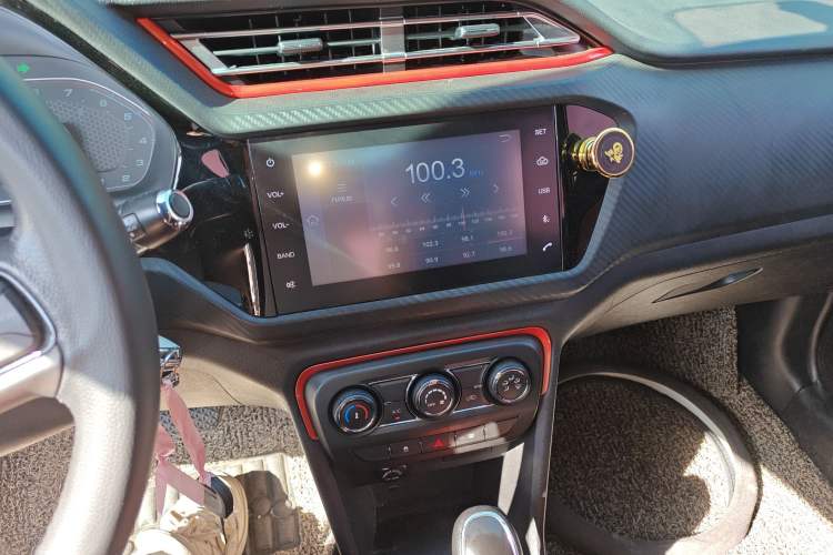 Used Chery Tiggo 3X 2017 1.5L Automatic Fashion Edition Audio And AC Panel