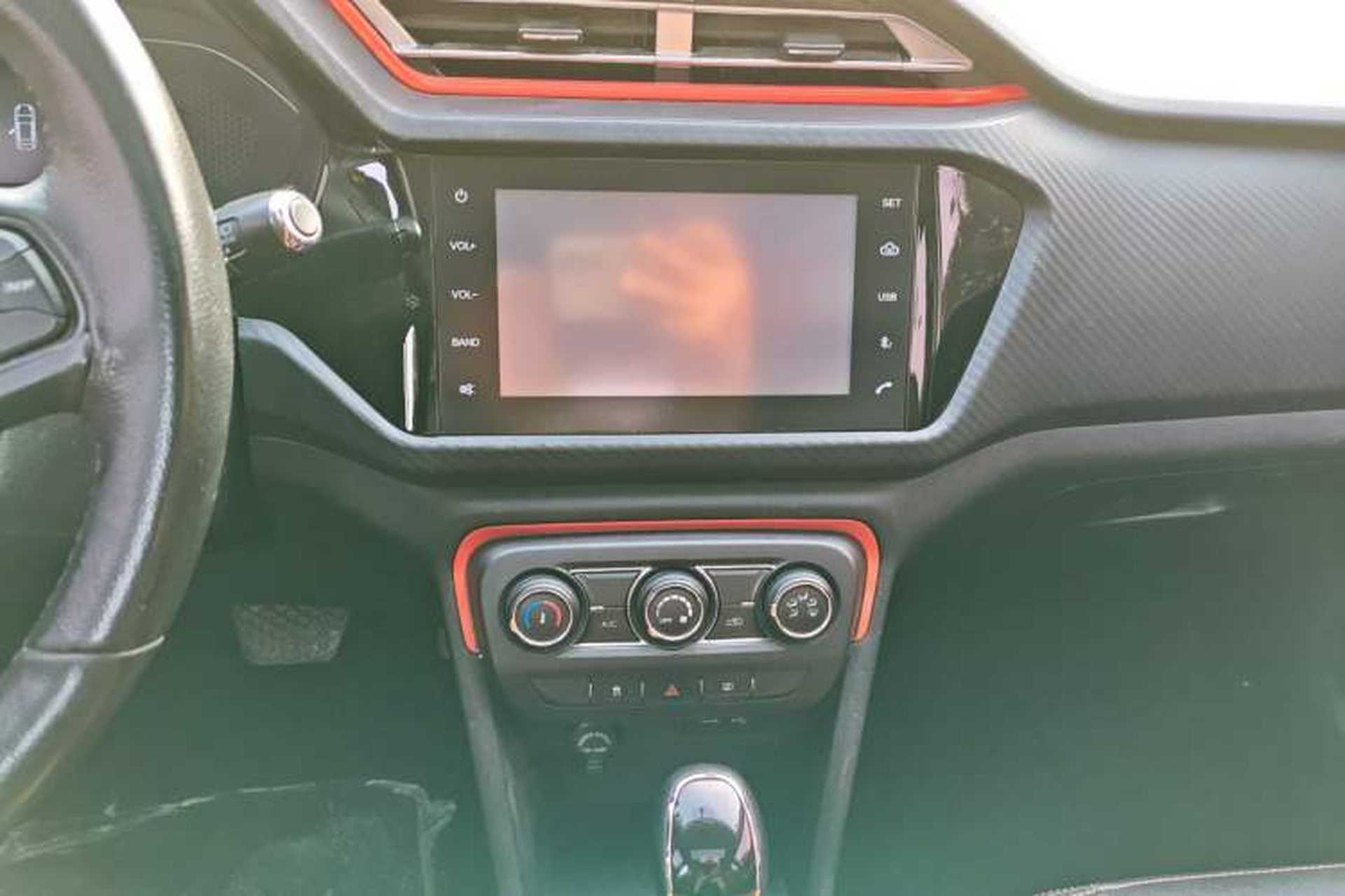 Used Chery Tiggo 3X 2017 1.5L Automatic Luxury Edition Audio And AC Panel