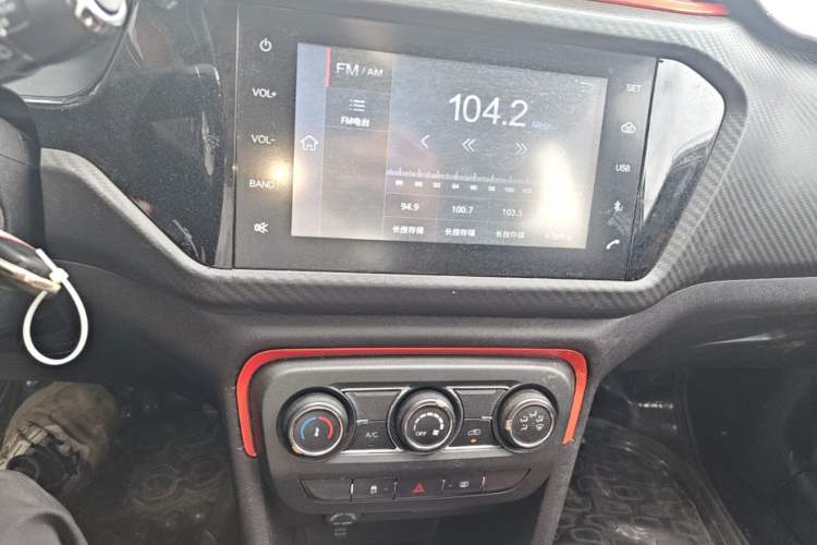Used Chery Tiggo 3X 2017 1.5L Automatic Fashion Edition Audio And AC Panel