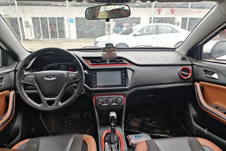 Used Chery Tiggo 3X 2017 1.5L Automatic Fashion Edition Center Console