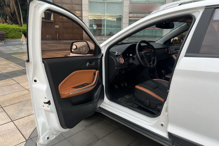 Used Chery Tiggo 3X 2017 1.5L Manual Luxury Edition Driver Seat