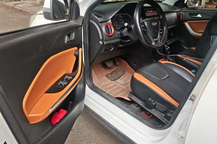 Used Chery Tiggo 3X 2017 1.5L Automatic Fashion Edition Driver Seat