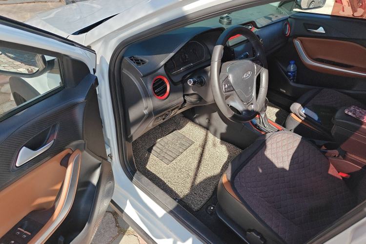 Used Chery Tiggo 3X 2017 1.5L Automatic Fashion Edition Driver Seat
