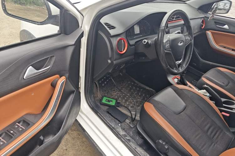 Used Chery Tiggo 3X 2017 1.5L Automatic Fashion Edition Driver Seat