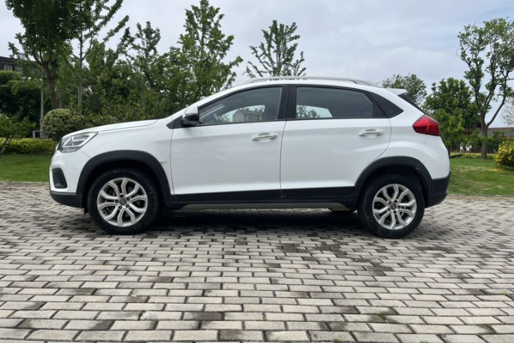 Used Chery Tiggo 3X 2017 1.5L Manual Comfort Edition Exterior 1