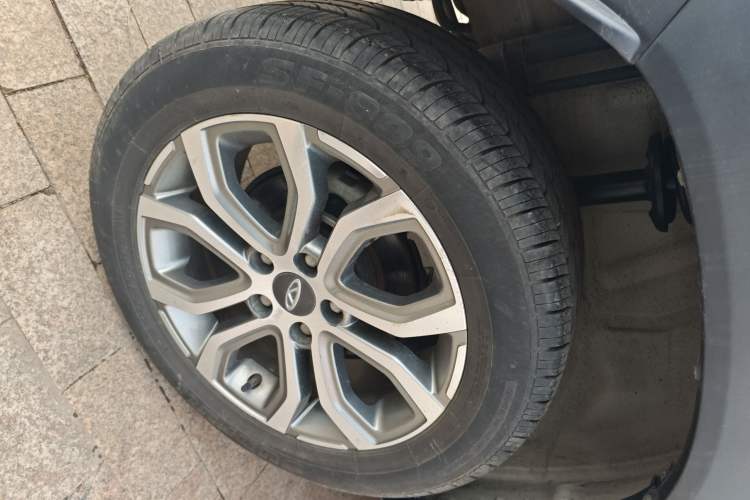 Used Chery Tiggo 3X 2017 1.5L Automatic Fashion Edition Exterior 5