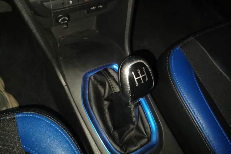 Used Chery Tiggo 3X 2017 1.5L Manual Fashion Edition Gear Lever
