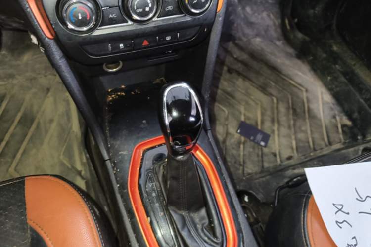 Used Chery Tiggo 3X 2017 1.5L Automatic Fashion Edition Gear Lever