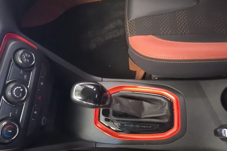 Used Chery Tiggo 3X 2017 1.5L Automatic Fashion Edition Gear Lever