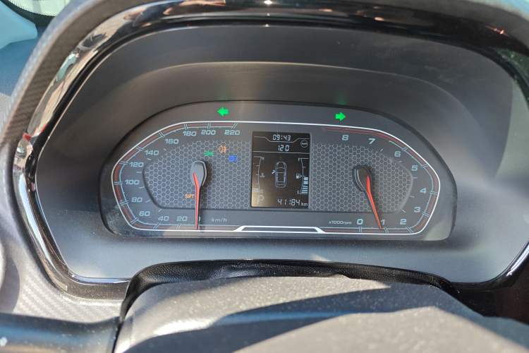 Used Chery Tiggo 3X 2017 1.5L Automatic Fashion Edition Instrument Cluster