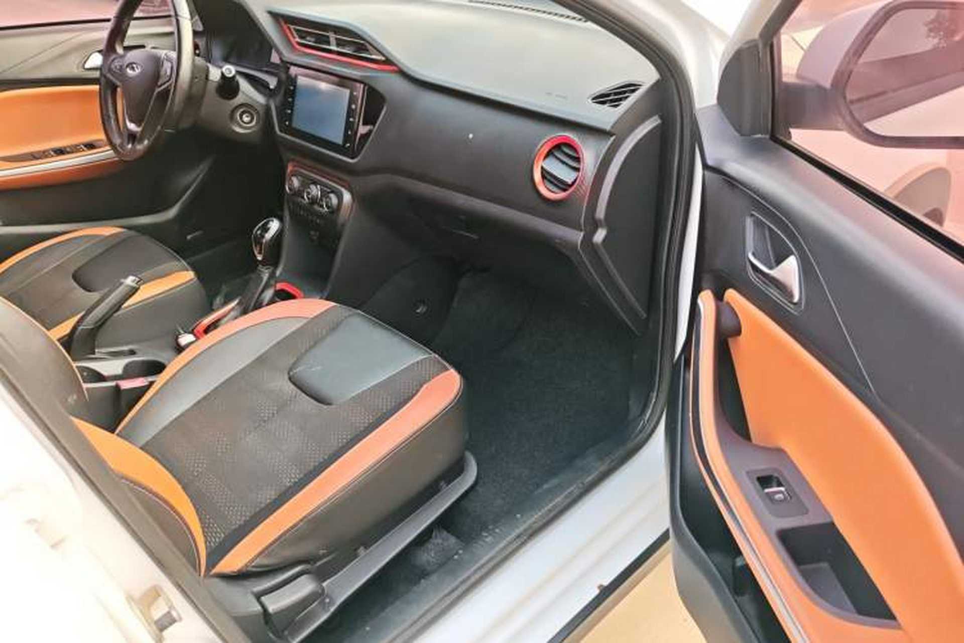Used Chery Tiggo 3X 2017 1.5L Automatic Luxury Edition Interior 1