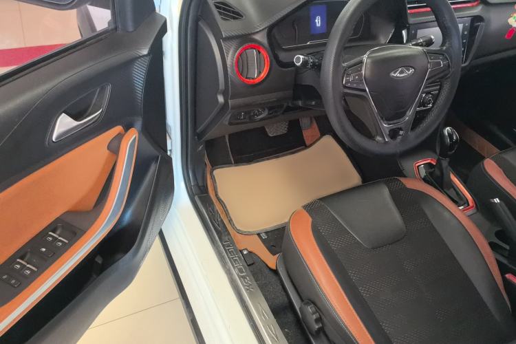 Used Chery Tiggo 3X 2017 1.5L Automatic Fashion Edition Interior 2