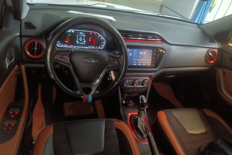 Used Chery Tiggo 3X 2017 1.5L Automatic Fashion Edition Interior 2