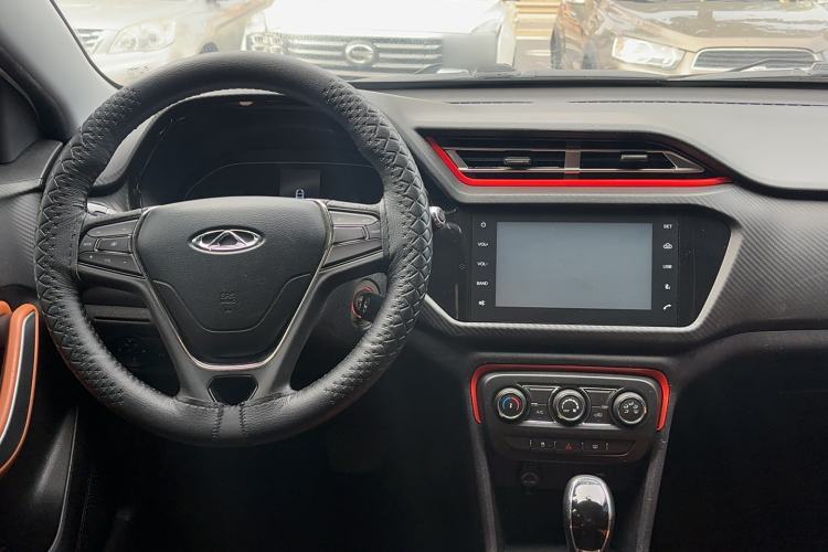 Used Chery Tiggo 3X 2017 1.5L Automatic Fashion Edition Interior 4