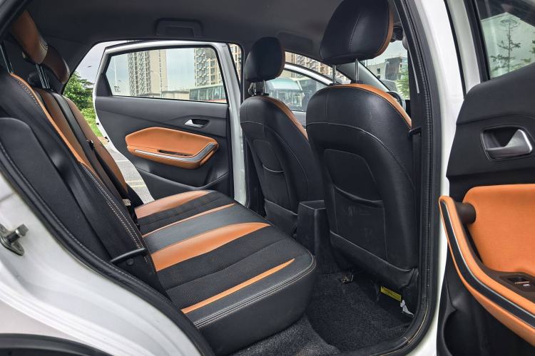 Used Chery Tiggo 3X 2017 1.5L Manual Fashion Edition Interior 4
