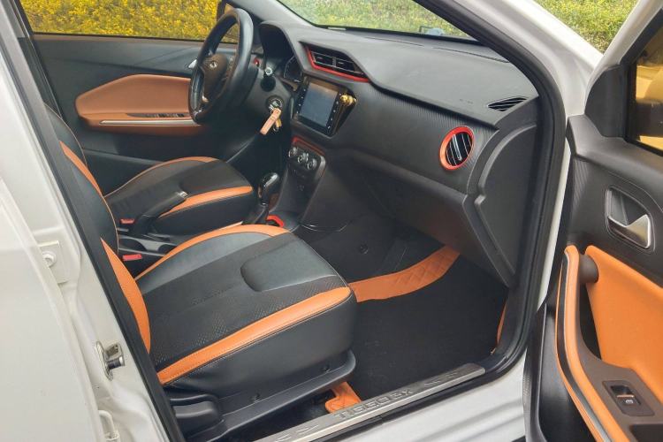 Used Chery Tiggo 3X 2017 1.5L Automatic Fashion Edition Interior 6