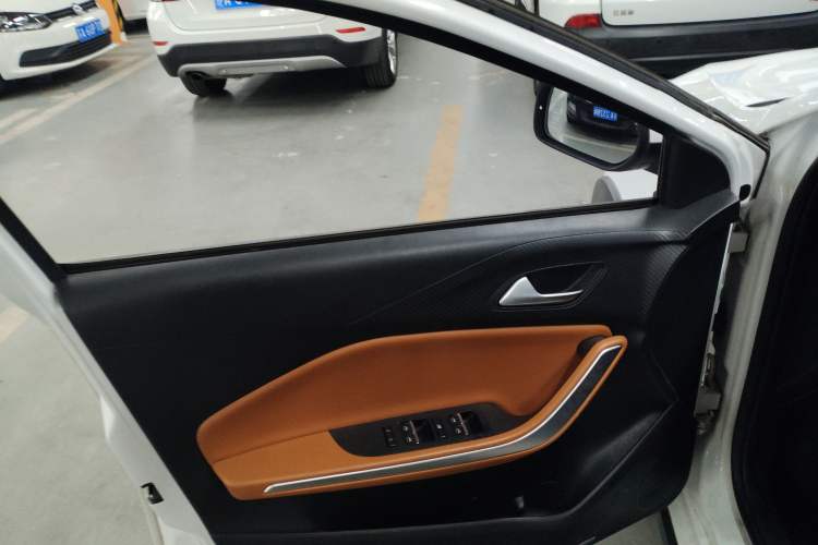 Used Chery Tiggo 3X 2017 1.5L Automatic Fashion Edition Left Front Door Interior