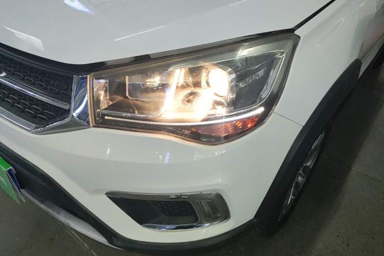 Used Chery Tiggo 3X 2017 1.5L Automatic Fashion Edition Left Front Headlight